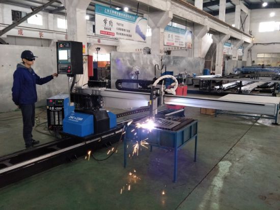 Sản xuất tại Trung Quốc Dễ dàng hoạt động Trung Quốc máy cắt plasma cnc